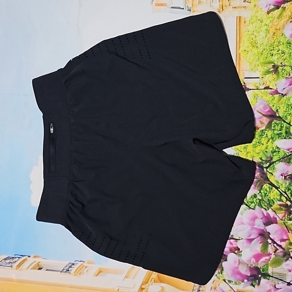 Under Armour Black Athleisure Shorts Size Small - Picture 7 of 7